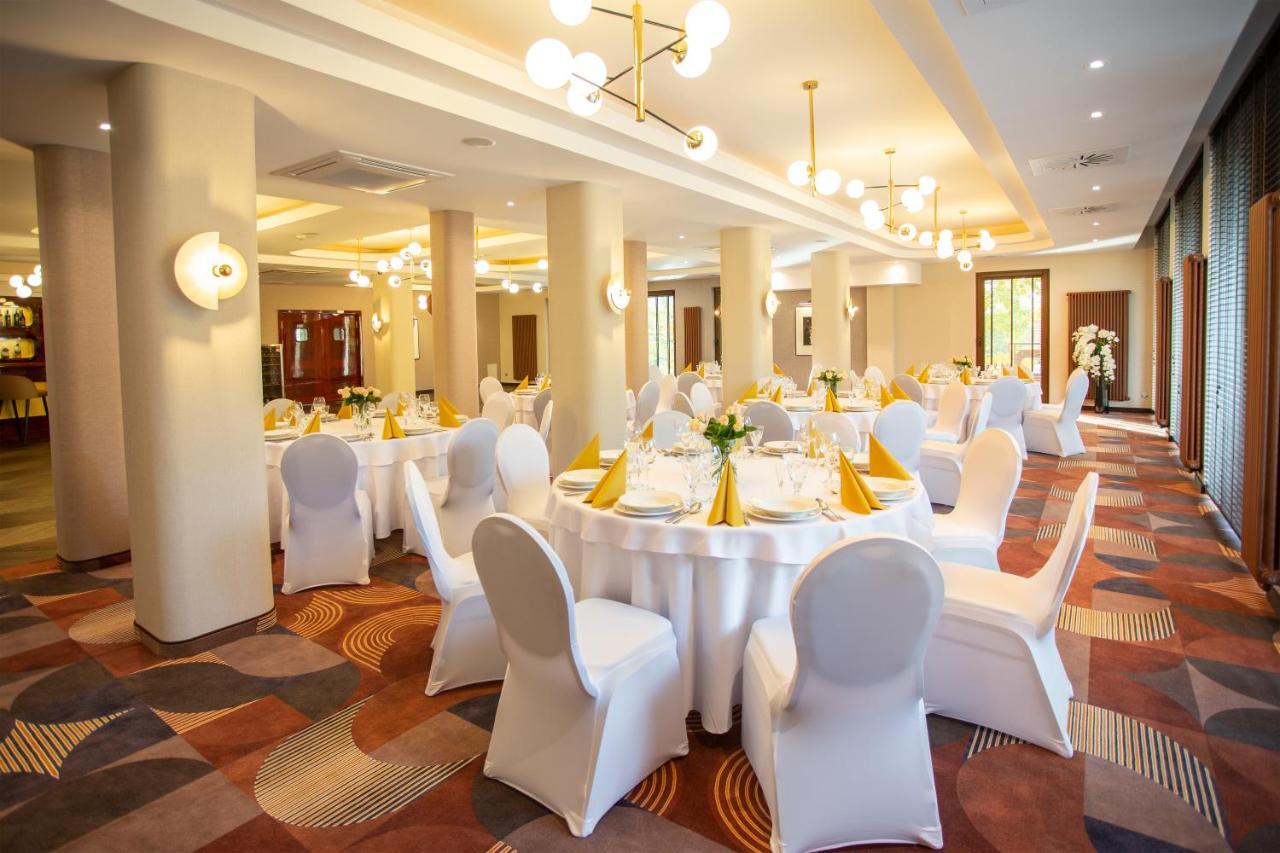 Hotel Styl 70 Pszczyna Luaran gambar