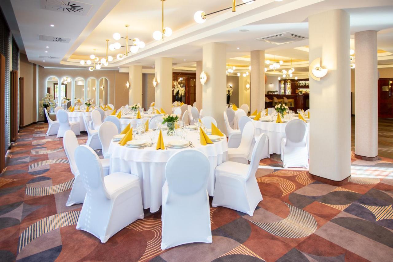 Hotel Styl 70 Pszczyna Luaran gambar