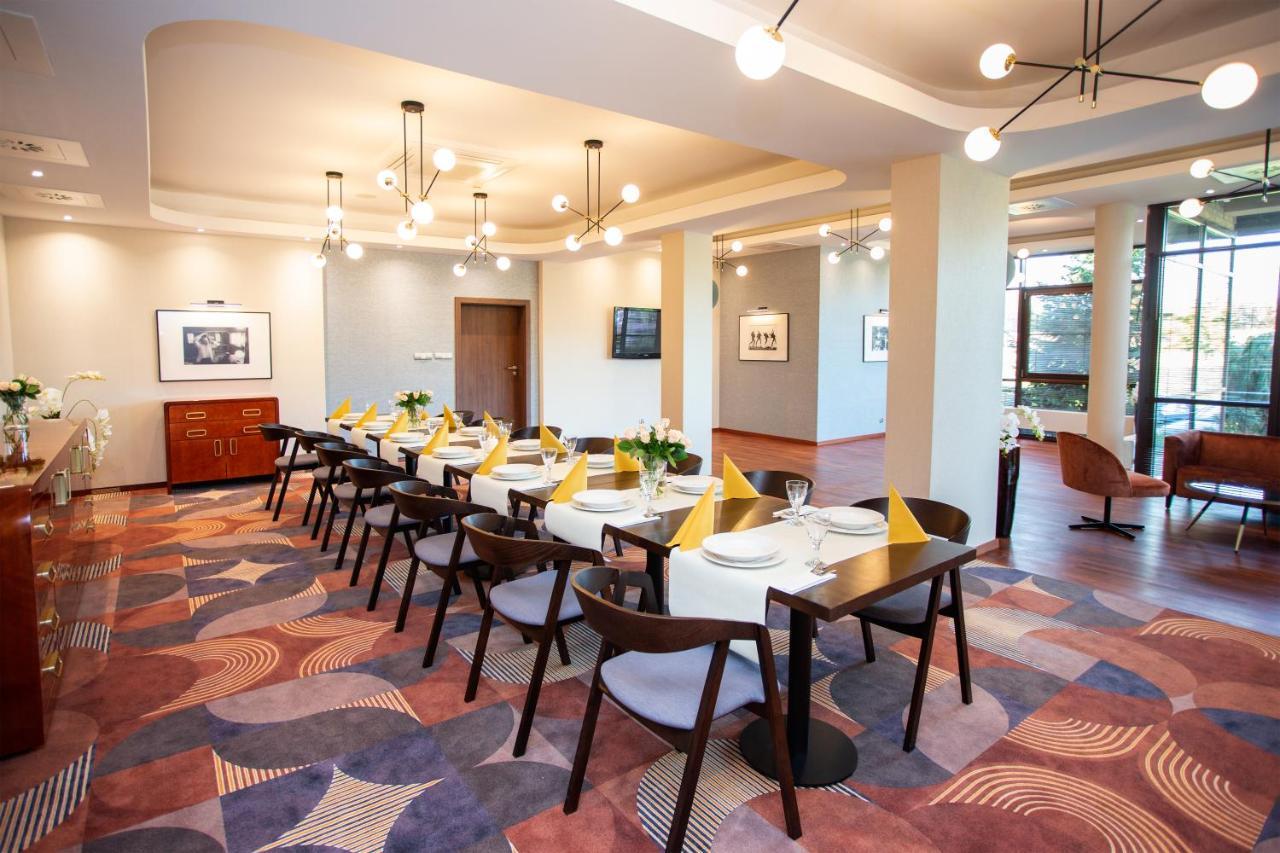 Hotel Styl 70 Pszczyna Luaran gambar
